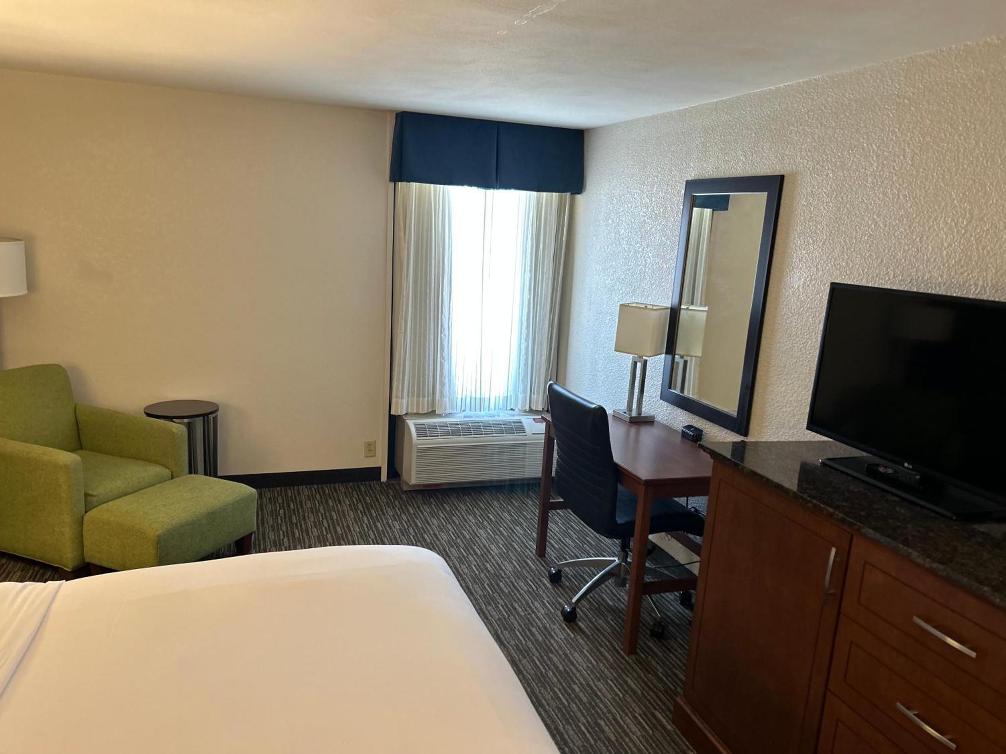 Heritage Inn & Suites St Louis Fenton, Trademark By Wyndham Bagian luar foto