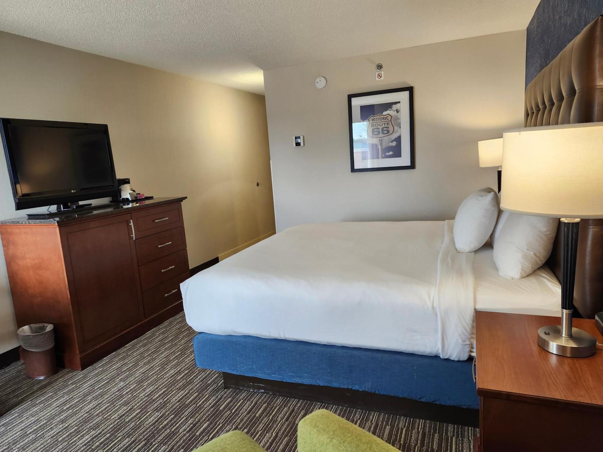 Heritage Inn & Suites St Louis Fenton, Trademark By Wyndham Bagian luar foto