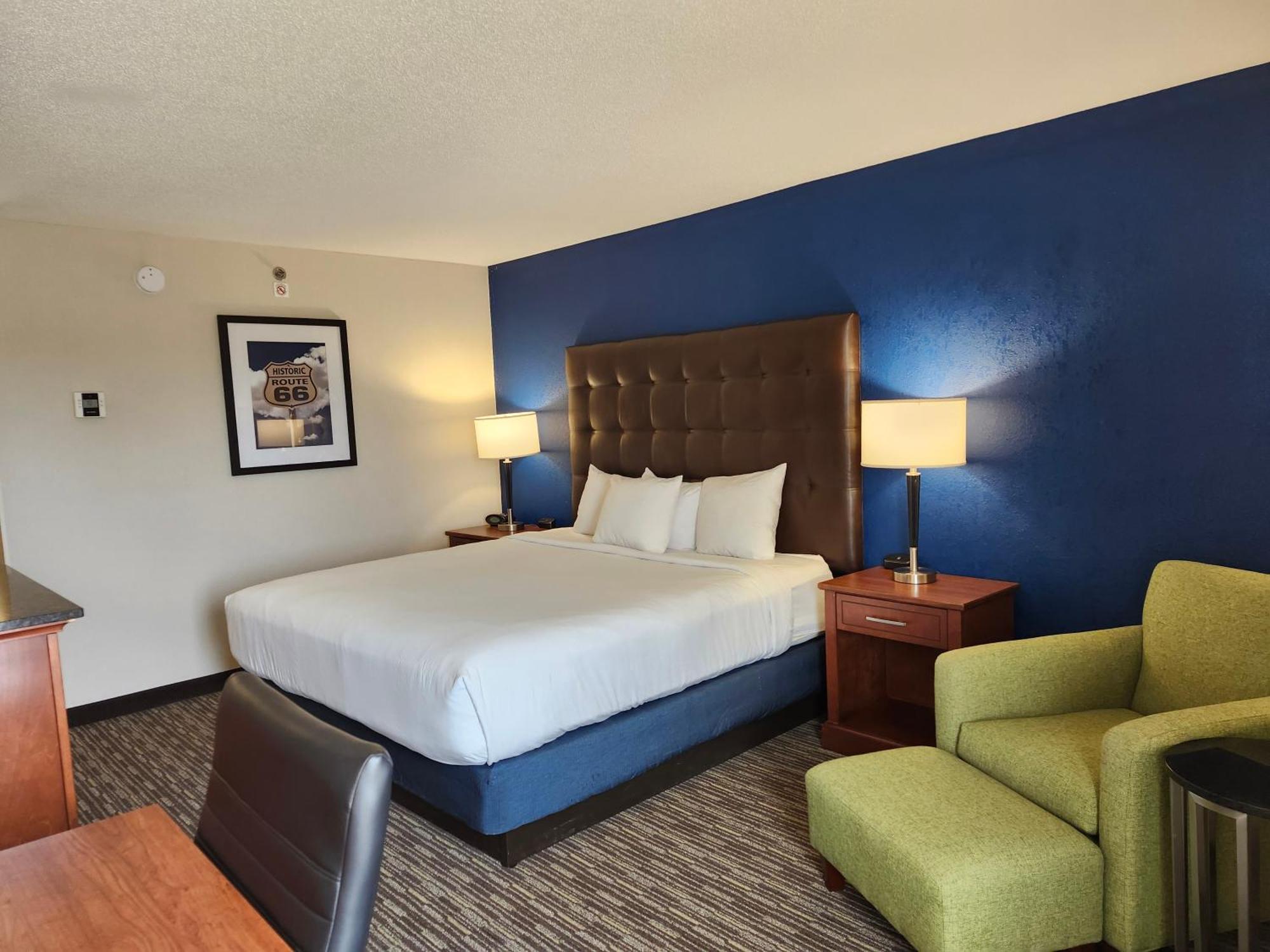 Heritage Inn & Suites St Louis Fenton, Trademark By Wyndham Bagian luar foto