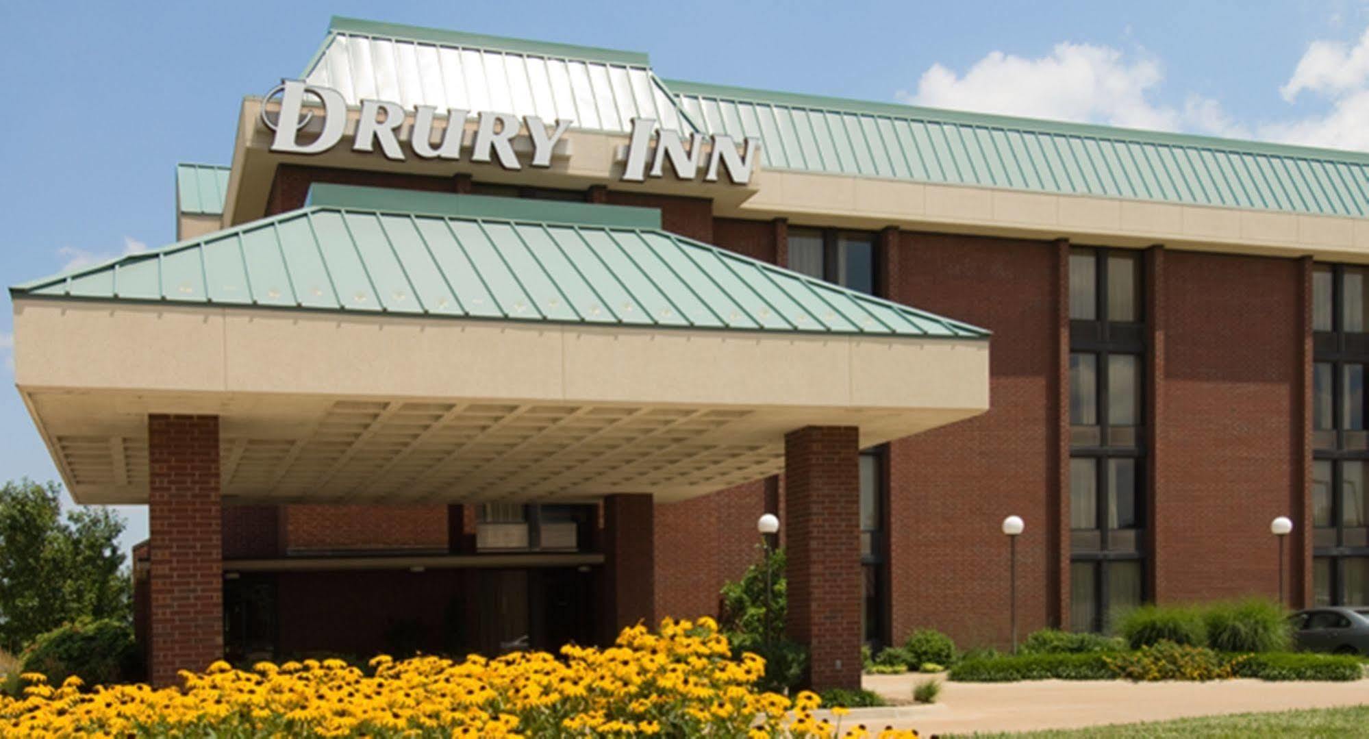 Heritage Inn & Suites St Louis Fenton, Trademark By Wyndham Bagian luar foto